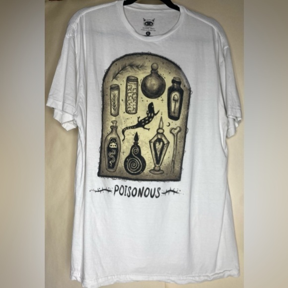 Guild of Calamity By Stephanie Bayles Apothecary White Shirt Sz Lg - Picture 1 of 4